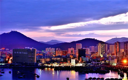 香辣金针菇加盟连锁店排行榜，香辣金针菇多少钱